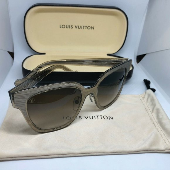 100%Authentic Louis Vuitton Epi Audrey Metallic 53 - Picture 2 of 11